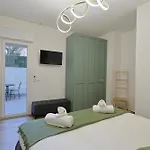 Ai Due Allori
